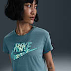 Nike Sportswear Women's T-Shirt. Nike.com